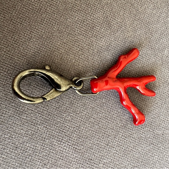 Isaia Keychain - Free Shipping - Picture 2 of 3